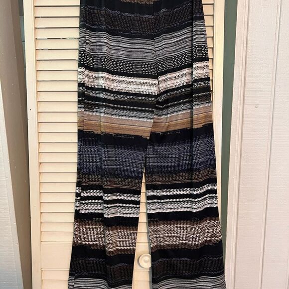 Sunny Leigh Pants - Picture 2 of 4